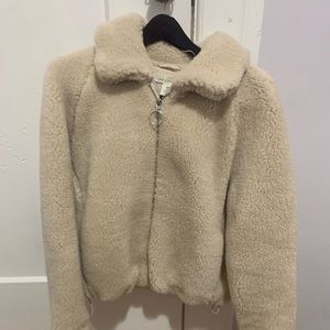 Fuzzy cream jacket